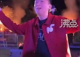 湛江市人物聚焦：撸撸射官方版引领娱乐新潮流