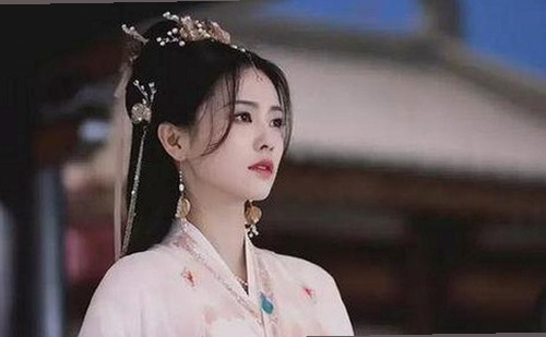 小伙子泻火老阿视频官方版：人物背后的故事与最新动态